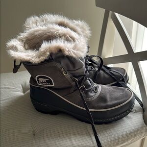 Sorel Charcoal Boots with Plush Fur Trim